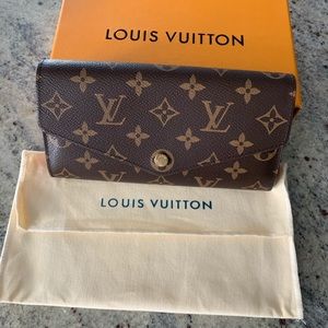 New Sarah LV wallet